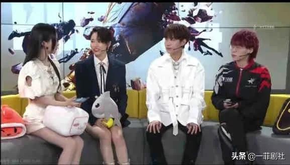 娱乐圈最新爆料吃瓜拿走了,吃瓜群众拿走真相！