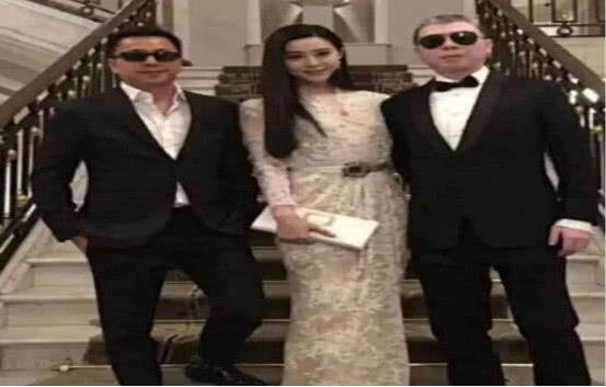 2018娱乐圈吃瓜图鉴,一场场“瓜”香四溢的年度盛宴